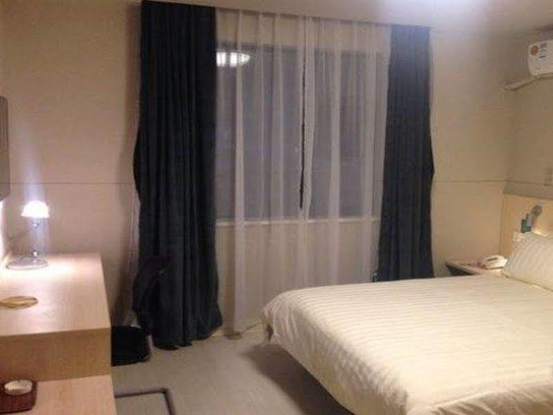 Jinjiang Inn Shenzhen North Railway Station المظهر الخارجي الصورة